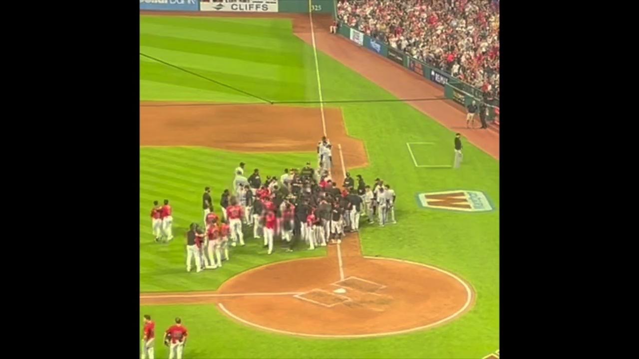 Cleveland Guardians, Chicago White Sox Fight on Field Full Version