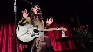 Holly Humberstone - Die Happy (unreleased) Live at Copenhagen Thumb