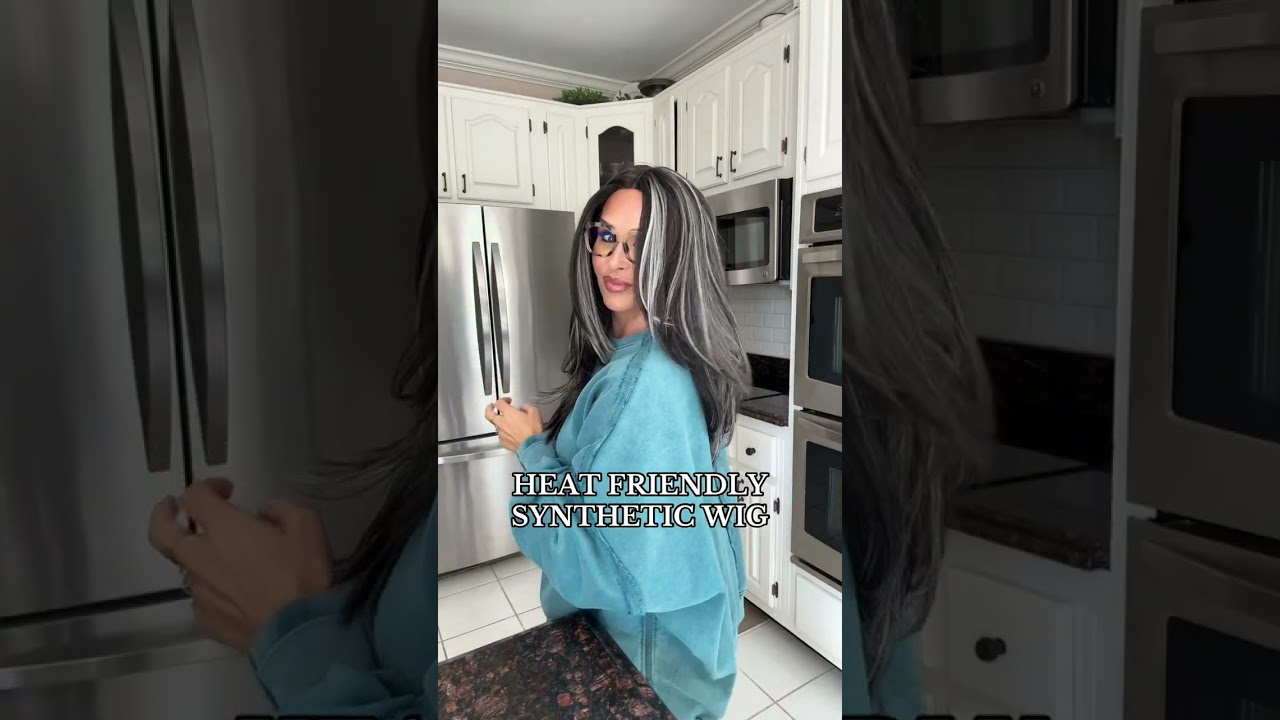 HEAT FRIENDLY SYNTHETIC WIG * Heat friendly * Average cap * T part * 3 combs Yvonne 