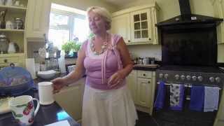 Help make a difference in dementia research - Alzheimer's Research UK