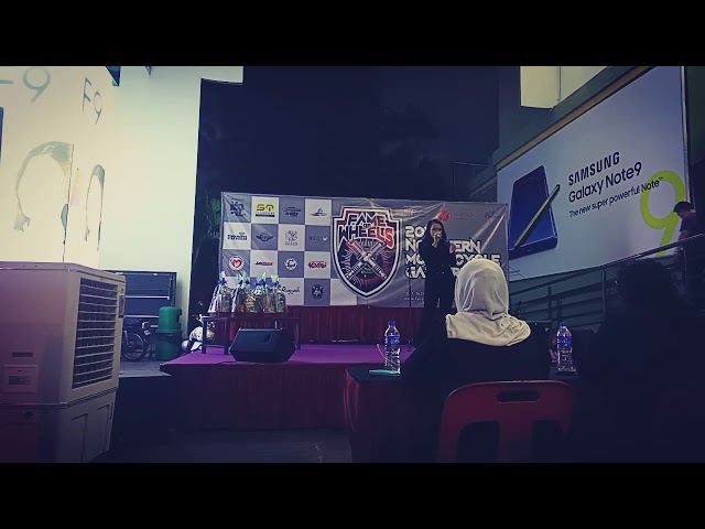 Anggapanmu cover by Aishah Hassan class=