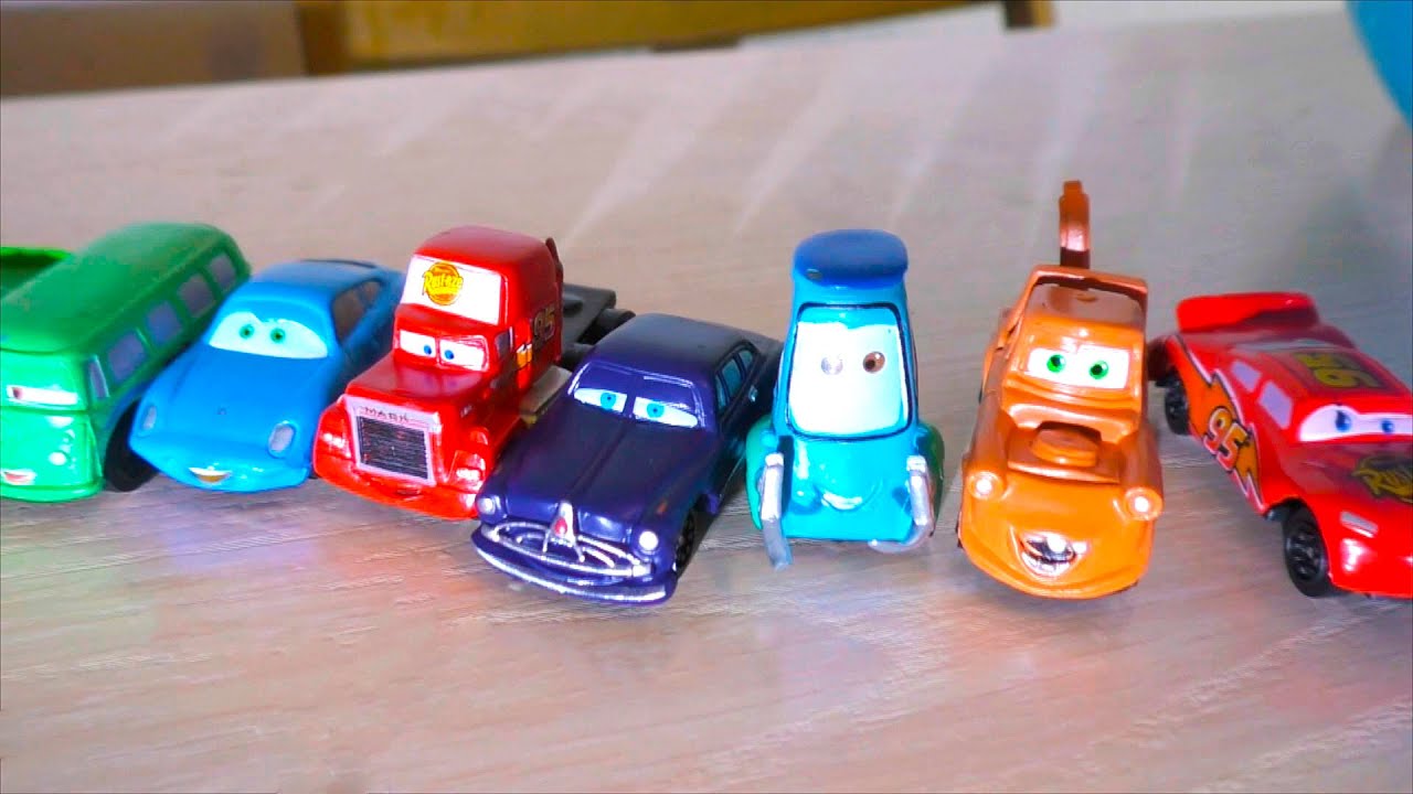 Ищем машинки из Мультика Тачки 2 в шариках орбиз / cars from the movie Cars 2 ball