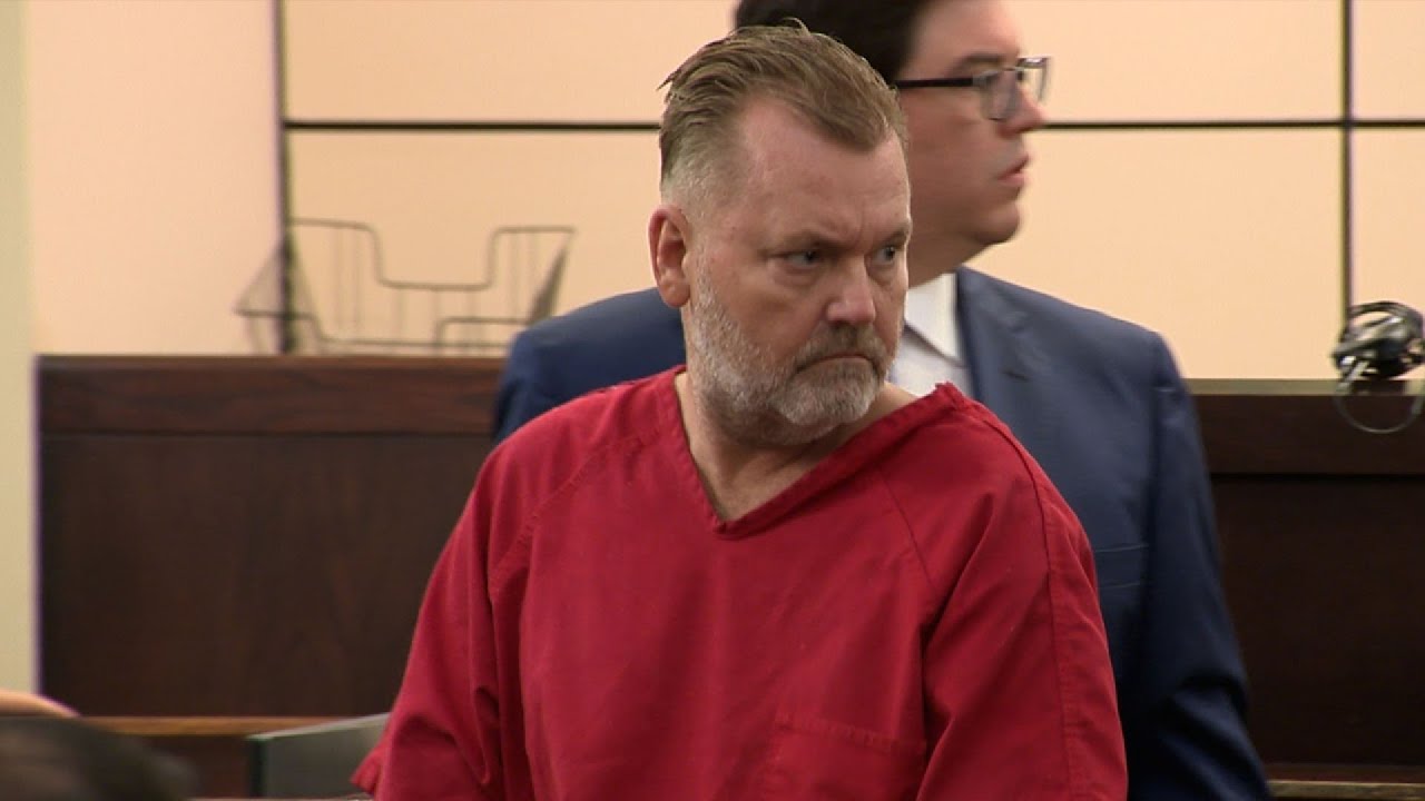 Man charged in deadly domestic violence case makes court appearance ...