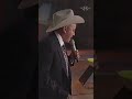 Un Ritmo como Lupillo Rivera