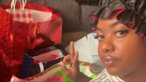 Vlogmas day 21 | Let’s finally rap gifts