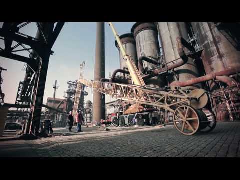 Bolt Tower - výstavba