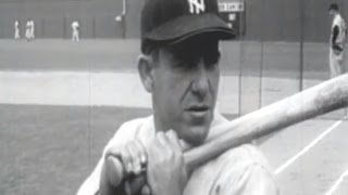Fans Tribute to Yogi Berra
