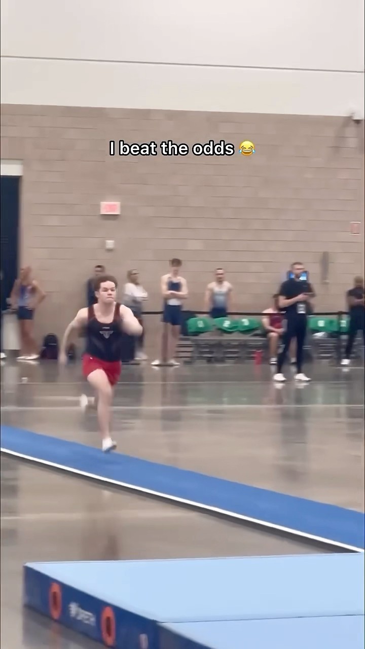 #JasonDeruloTV // Gymnastics Flip ?? #GotPermissionToPost From @TomasMinc #SlowLow