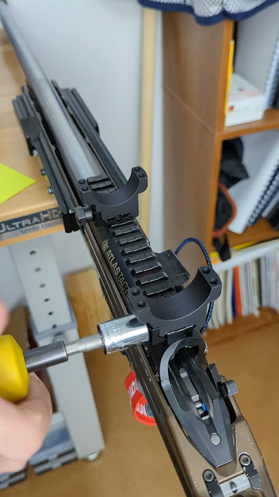 Mounting Rifle Scope - Leupold Mark 5 HD