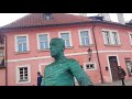 Странные писающие статуи в Праге. Загнивающая Европа.