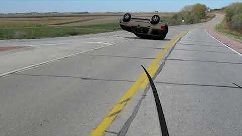 Accident Reconstruction Animation: SUV Loses Control and Rolls - Veritech Consulting Engineering