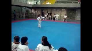 TAEKWONDISTAS CAMPEONES EN LOS INDERESCOLARES