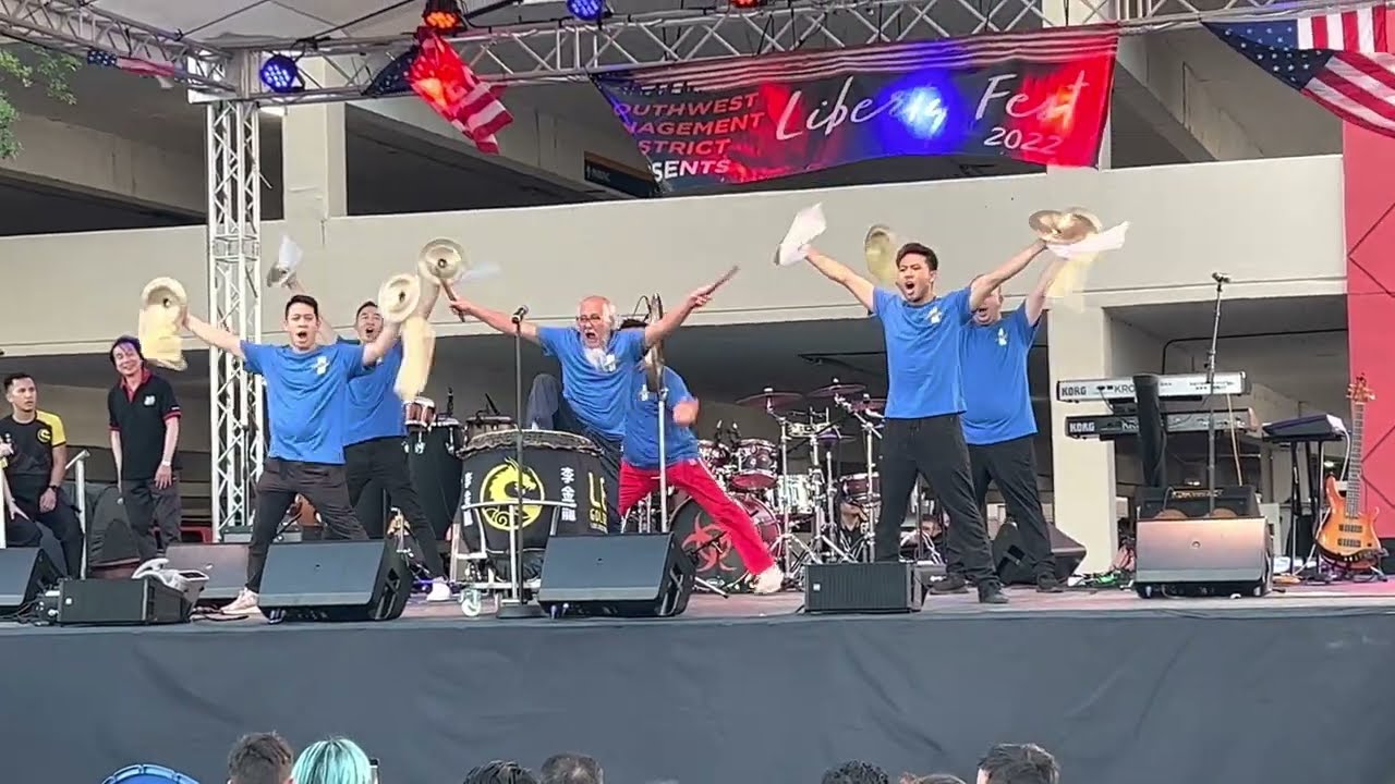 Master Siow (蕭斐弘) Hok San Drumming Houston, Texas with Lee's Golden Dragon