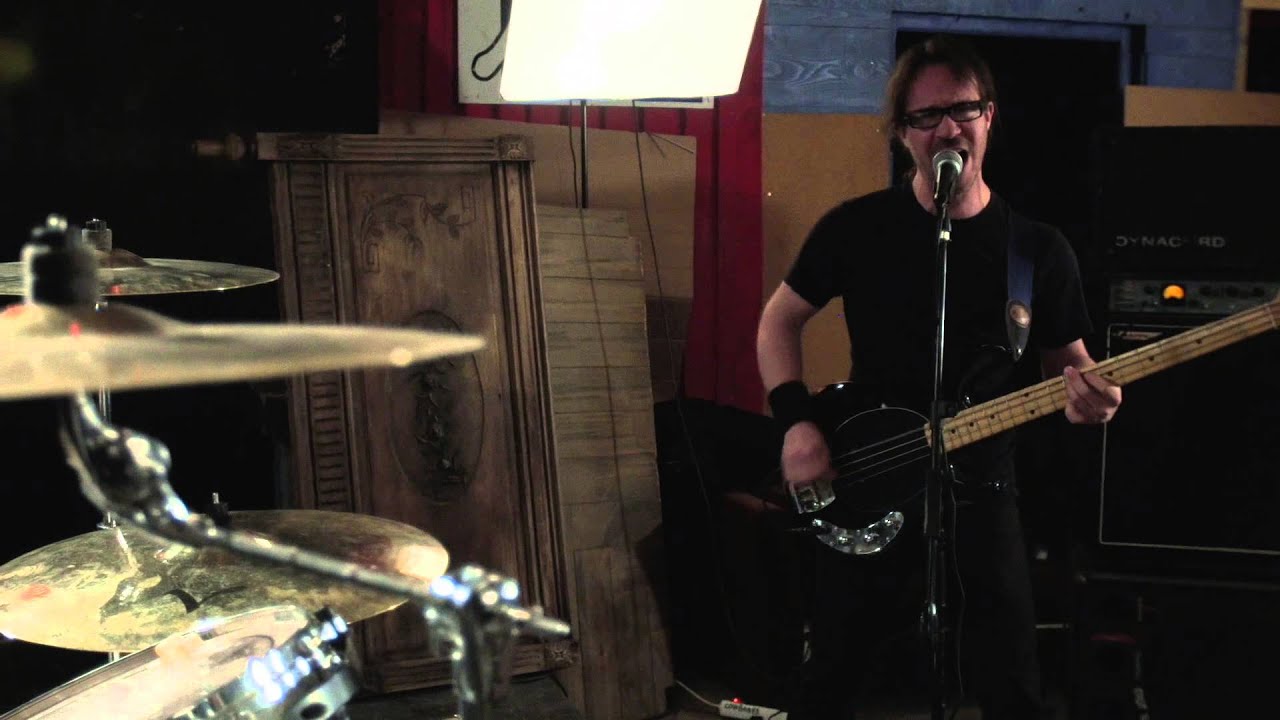 Flying Donuts - Going Forward - Official clip 2014