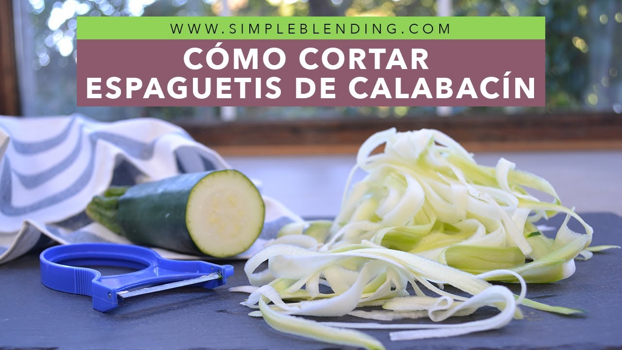 Espaguetis de calabacin 1. Hacer los espaguetis con un espirilizador. 2.  Poner en micro a potencia máxima 4 min (tapado) 3. Preparar la salsa que