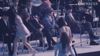 BTS and GFRIEND small moment at The Fact Music Award