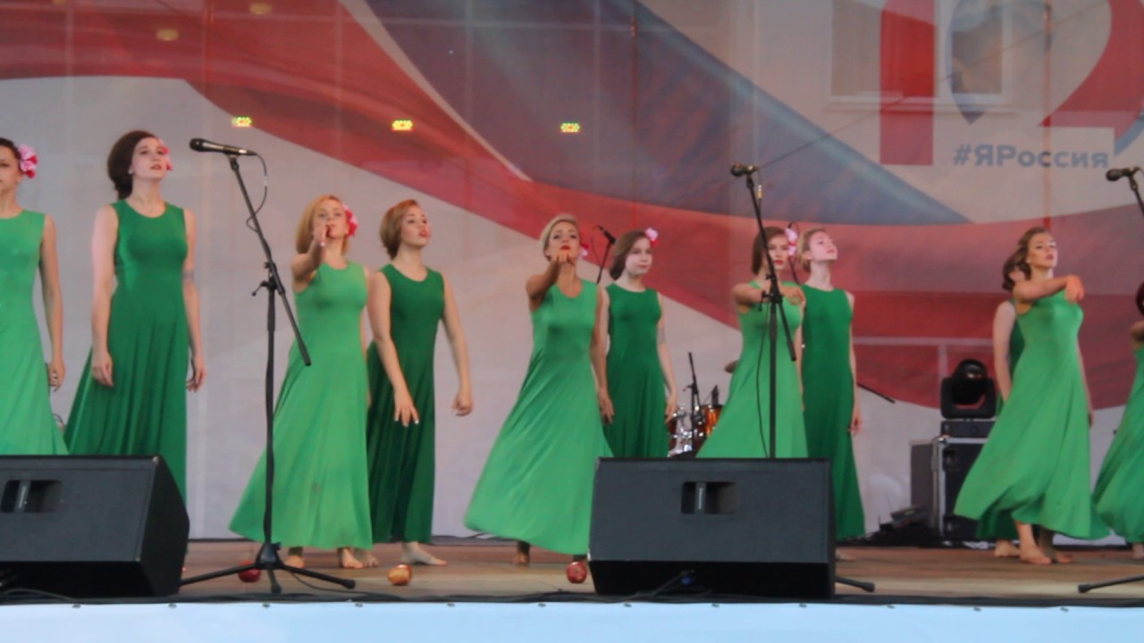 Коллектив современного танца «20.13», композиция «Катюша». Рязань, 12 ...