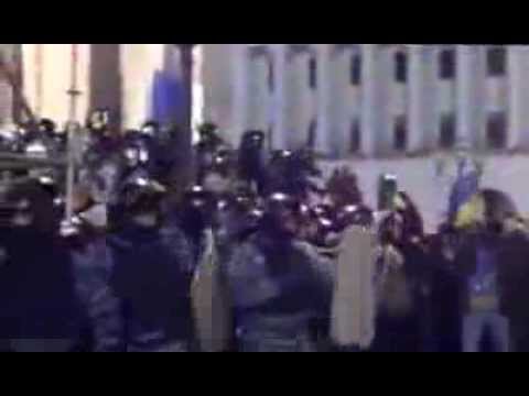 Ночь 30 11 2013 на Майдане. Запрещённое видео.