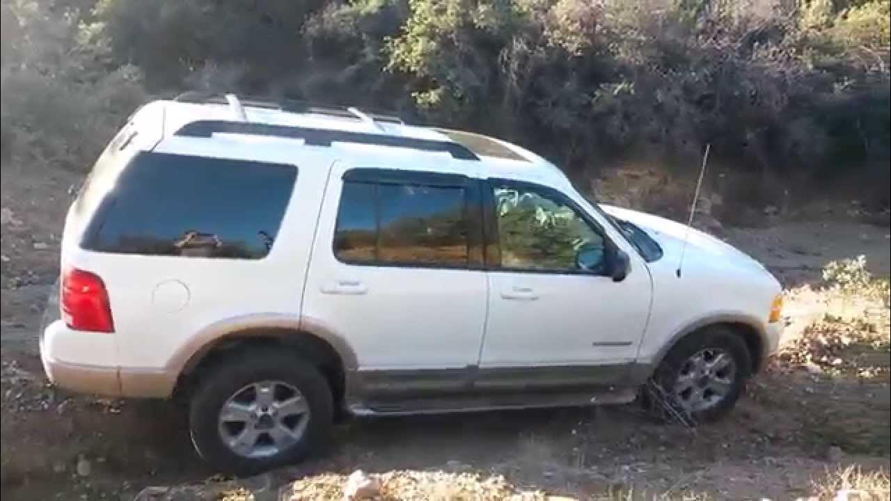 Advancetrac Roll Stability Control test on 2005 Ford Explorer SUV 4x4