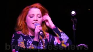 Noemi live in London, Let it be (The Beatles) and Lights (Ellie Goulding)