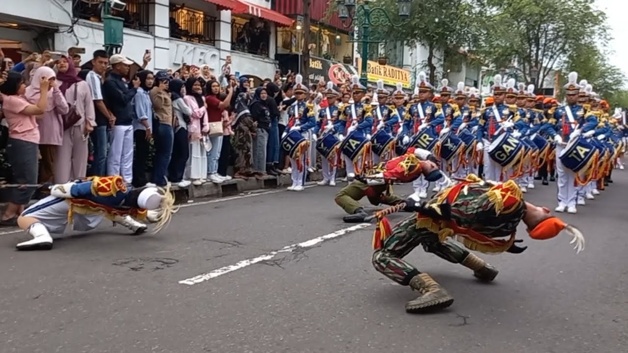 Drumband Gita Dirgantara AAU - Pawai Budaya HAKORDIA 2025