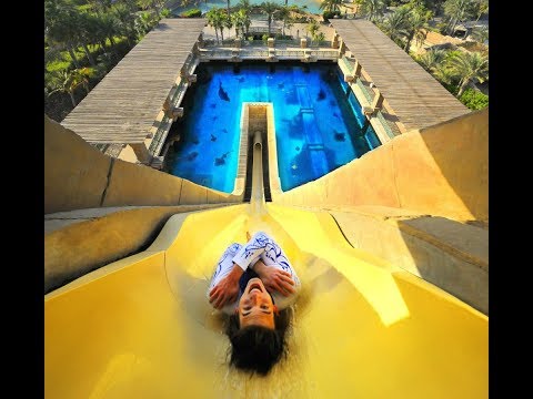 World's Largest Water Slide | Curly Tales