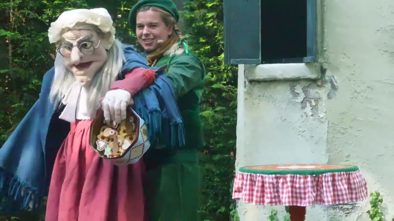 SprookjesBoomShow  Wolf Gaat Naar Het Bal Met Assepoester 13-05-23 @Efteling