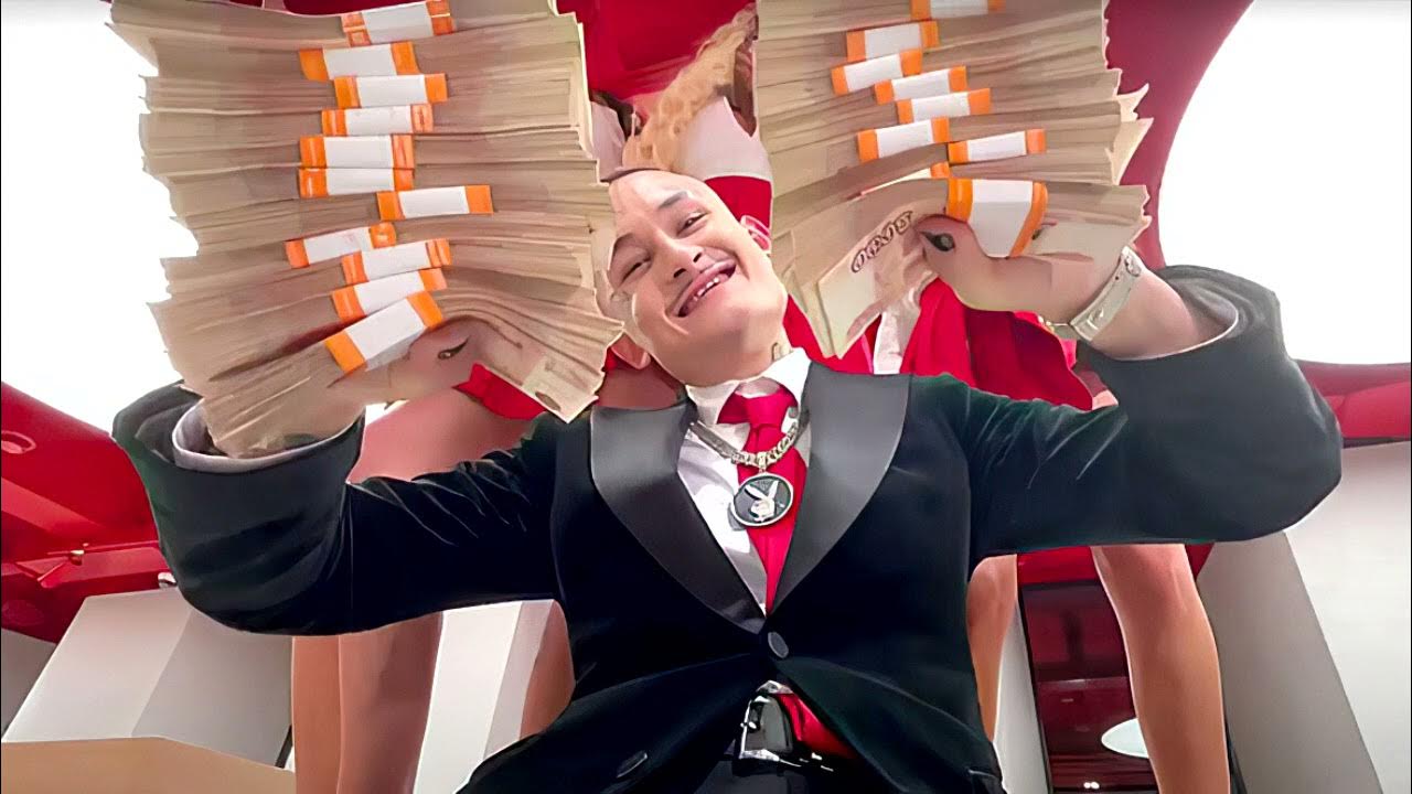 Директор альфа банка моргенштерн. Моргенштерн альфа. Предвыборный клип. Моргенштерн лицо альфа банка. Моргенштерн рекламирует.