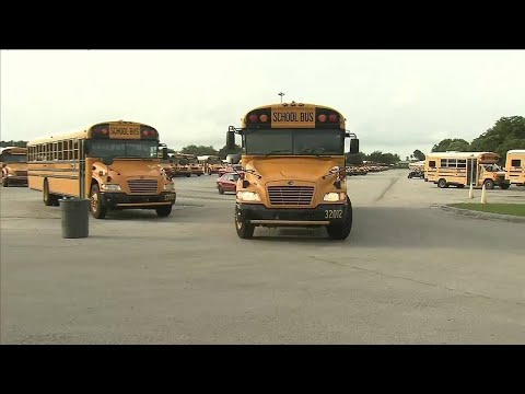 miami-dade-school-bus-drivers-learn-new-routes