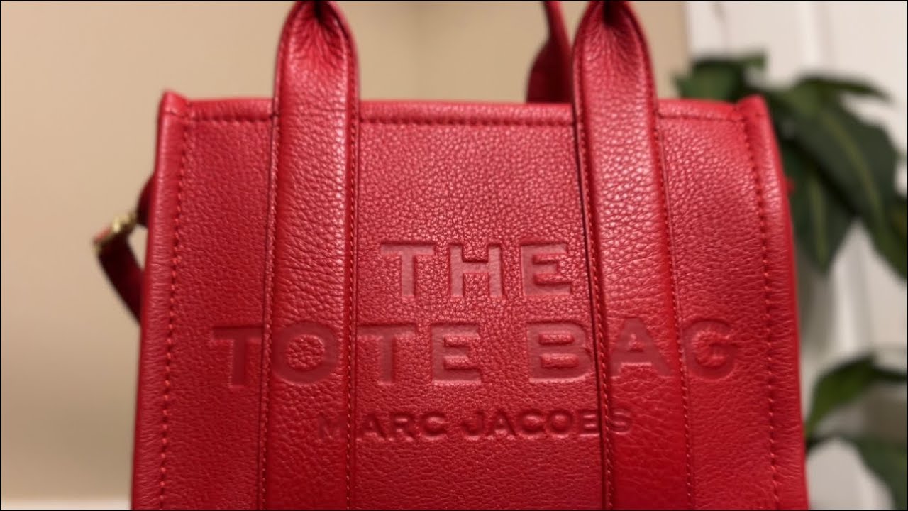 red marc jacobs bag