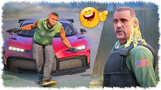 картинка: Джонни полицейскидің құлағына лапша іліп алдап кетті (GTA V)