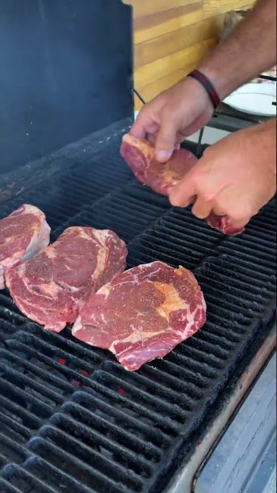 Casual Chic with Grilled Skirt Steak