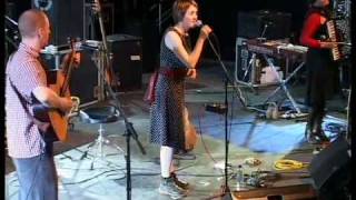 Karine Polwart - Follow the Heron. Shrewsbury Folk Festival 2009 chords