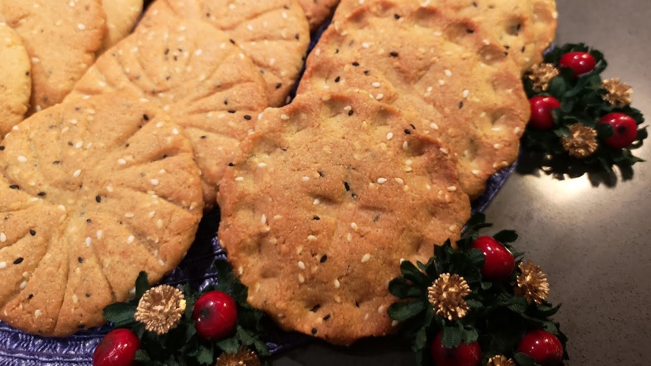 كومبا 💚💛❤كعك عيد كردي مشهور بمنطقتنا عفرين الحبيبة..سوريا.. بشهي القلب ✌😉وكل عام وأنتو بألف خير🌹