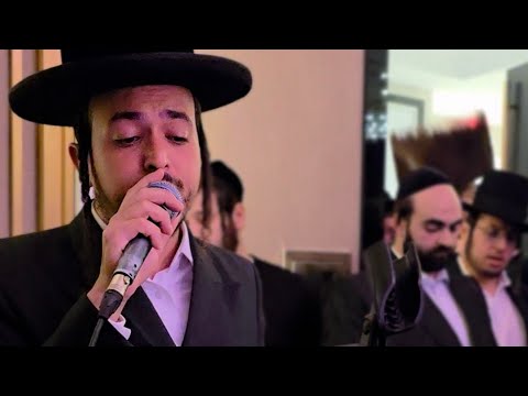 Heart-melting chuppah of Moishy Fisher by Meilech Braunstein,and Shmul Harsh Miller