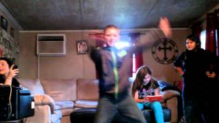 Kids Being Silly Resimi