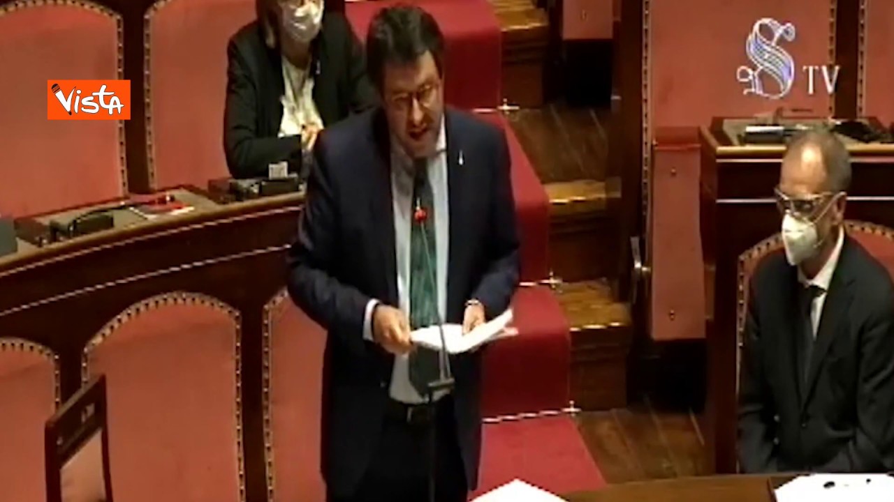 Salvini interrotto in Senato: 