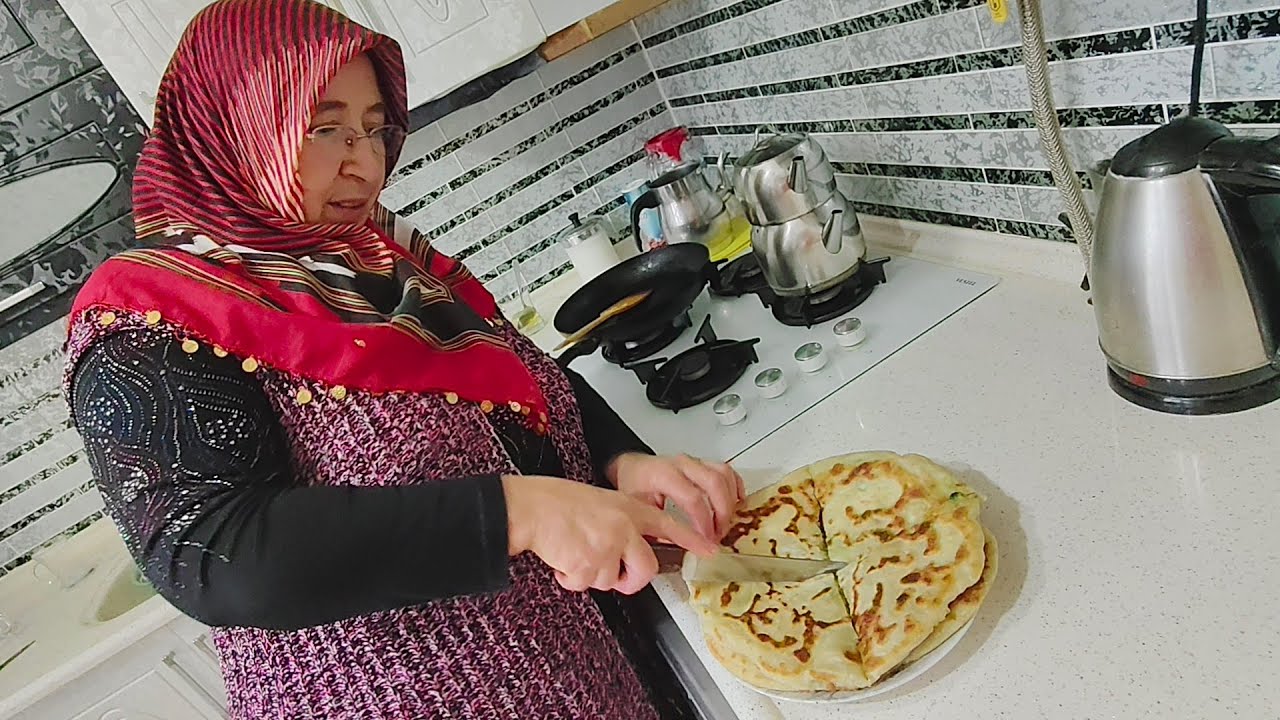 Bu Kahvaltıyı Denemeyen Pişman! 🥔🧀 Patatesli Tava Böreği