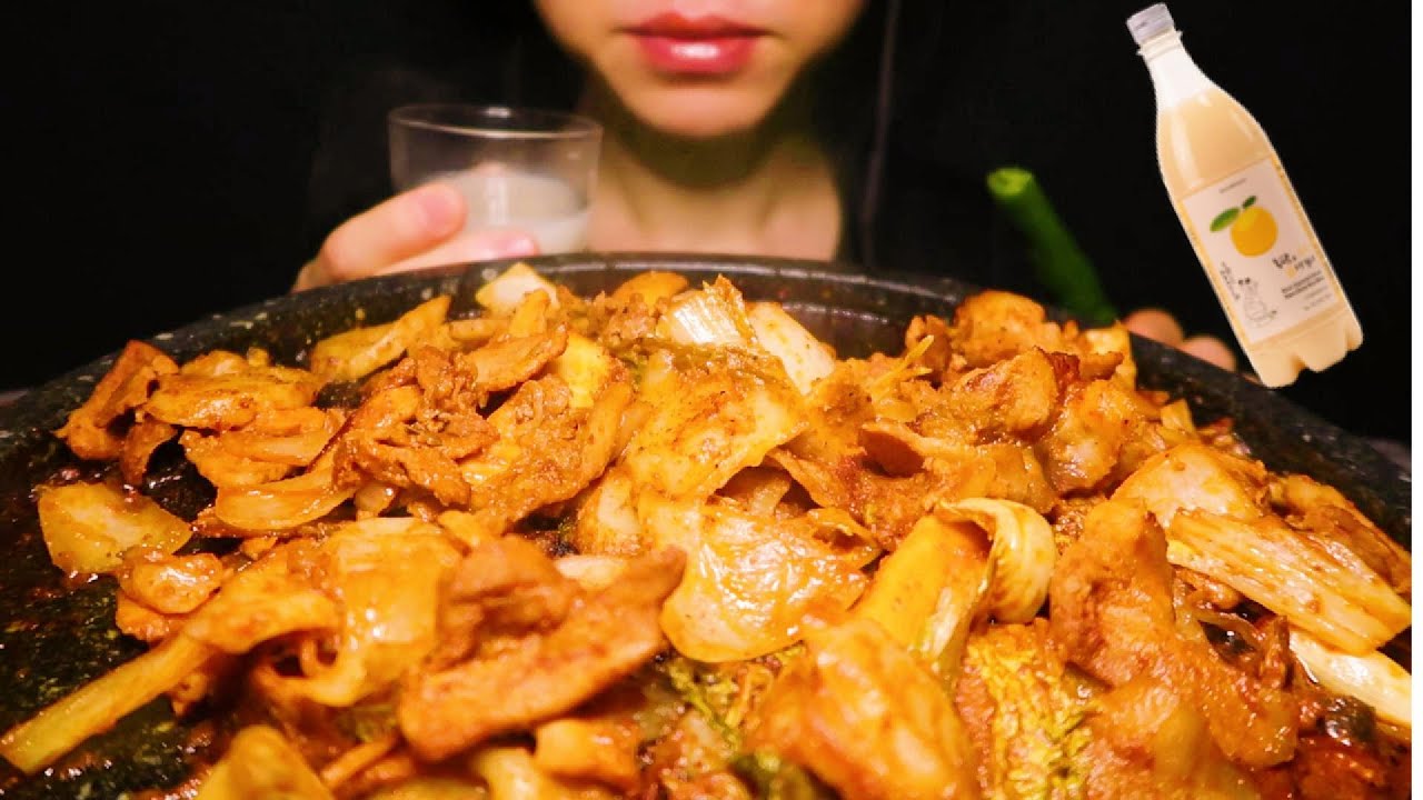 Spicy Gochujang Samgyeopsal 🔥 매운 고추장 삼겹살 + Makgeolli 막걸리 ASMR Mukbang