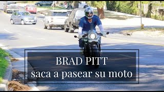 Brad Pitt saca a pasear su moto