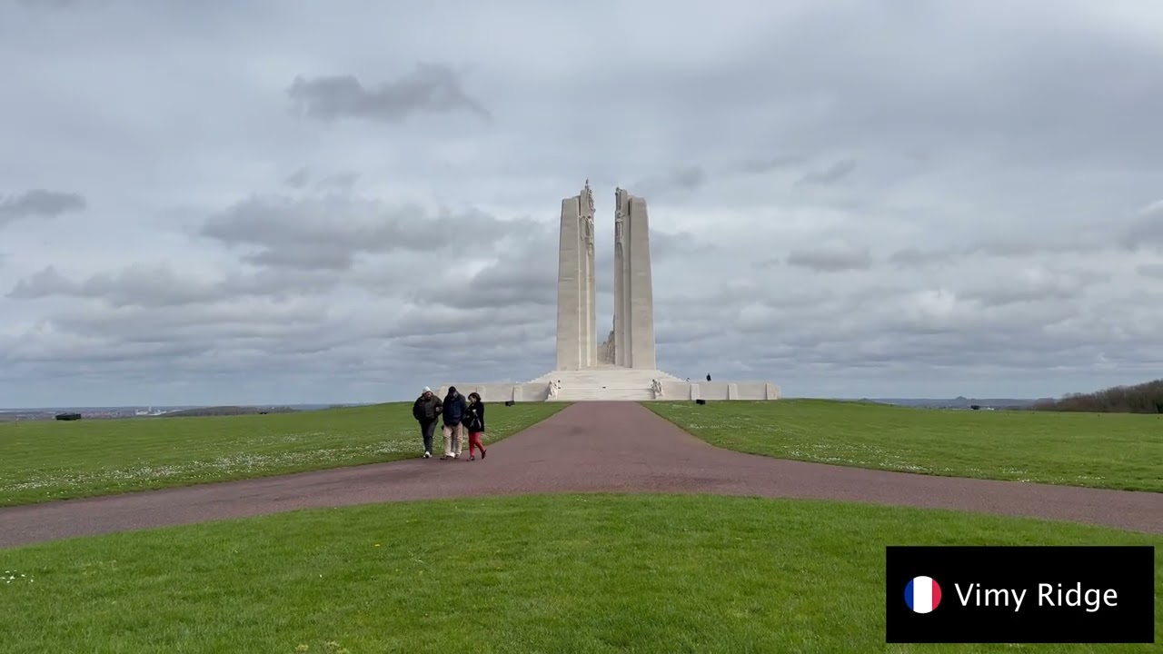 05 - Trains & Monuments