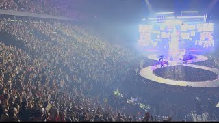 Katy Perry - Teenage Dream live Montreal - The Lifetimes Tour