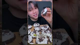 (recipe👇) Glazed and Frosted Oreo Cookies It tastes better than an Oreo, it’s triple the size, and