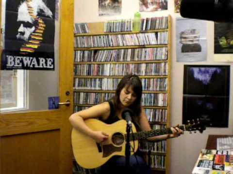 Sisters In The Round Shannon Wurst song "Waiting F...