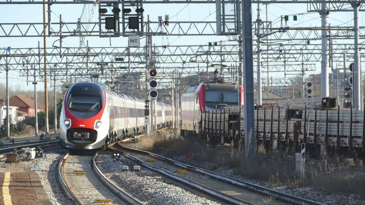 SEI TRENI IN VENTI MINUTI! 