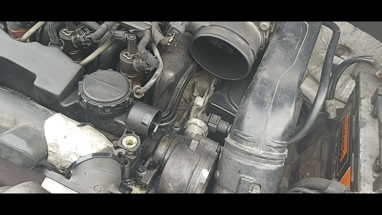 Misty smoke from Crankcase breather, is that normal? YouTube