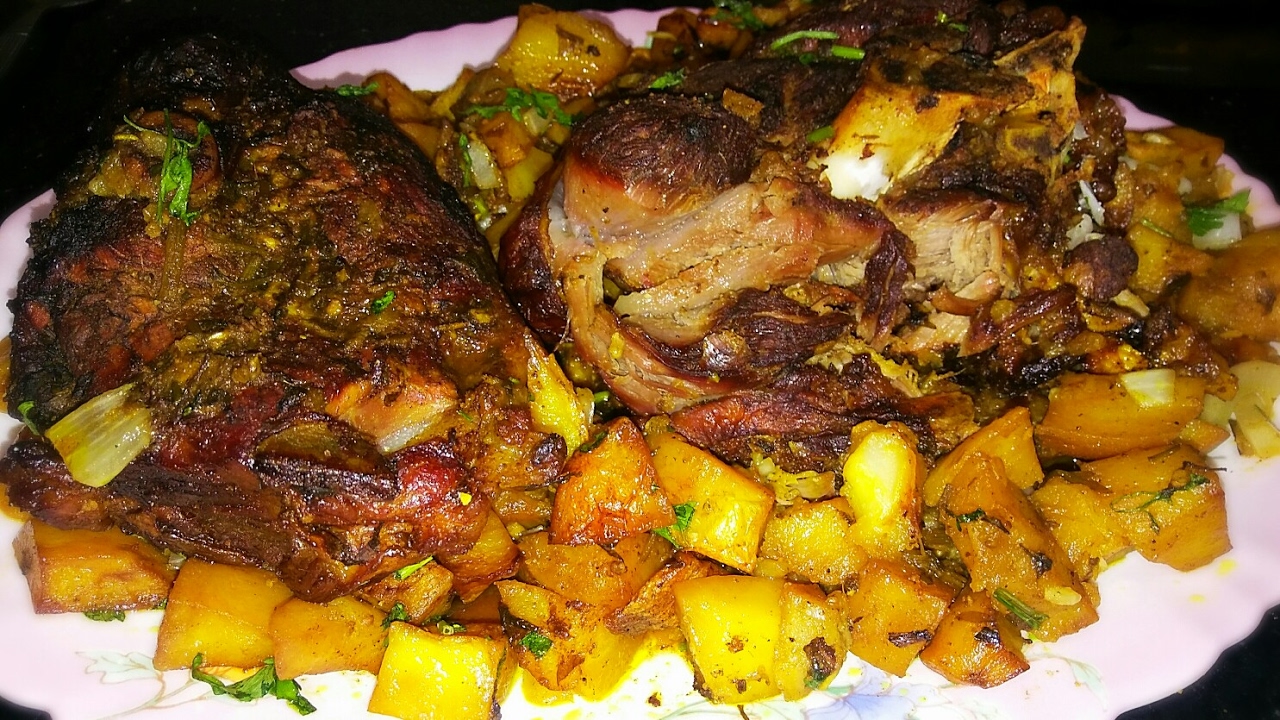 طريقةلعمل المشوي بالفرن mechoui d agneau - YouTube