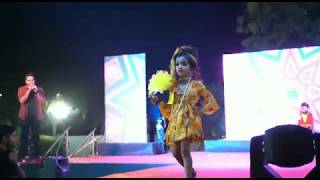 Indias Cute Kids Models Catwalk Kids Fashion Week Kids Model Aanya Patel