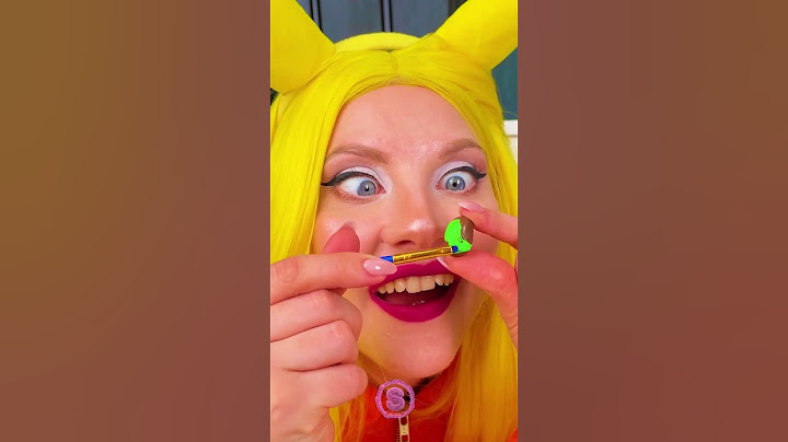 الجدة سرقت كل الحلويات من الشرطي 😂😂😂