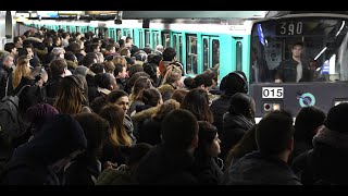 Grève à la RATP : sept lignes de métro fermées jeudi, trafic très perturbé sur les RER A et B
